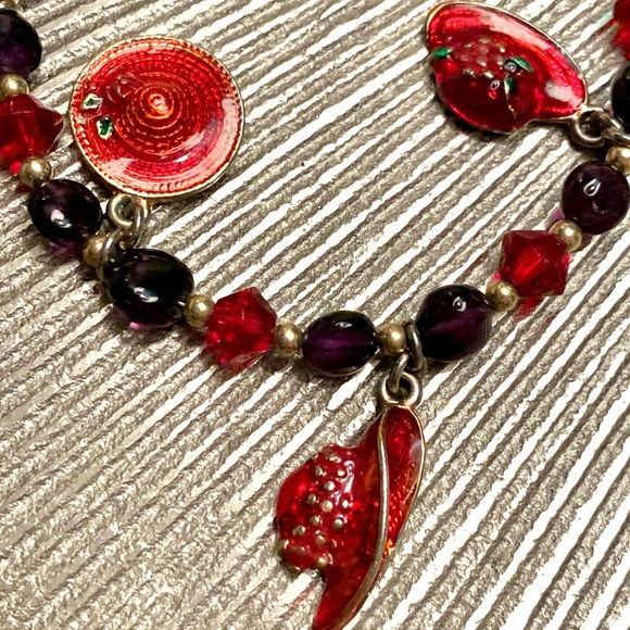 😃Join the RED HAT SOCIETY & wear this Bracelet!😃 - Picture 1 of 8